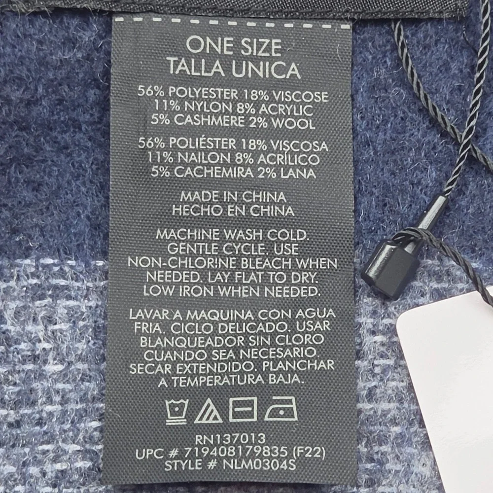 Banana Republic Plaid Poncho Wrap Shawl Blue White Cashmere Blend NWT $119